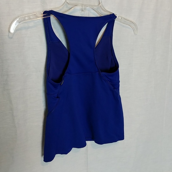 Workout top - Picture 3 of 4